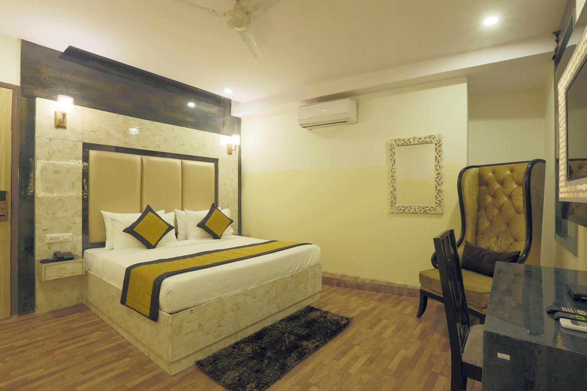Plazzo Prime Plaza At Delhi Airport Bed & Breakfast New Delhi Exterior photo
