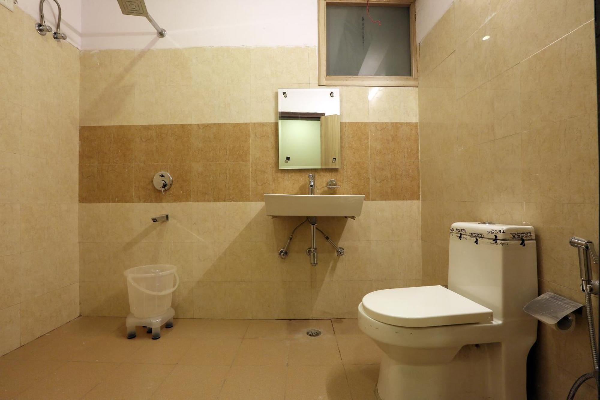 Plazzo Prime Plaza At Delhi Airport Bed & Breakfast New Delhi Exterior photo