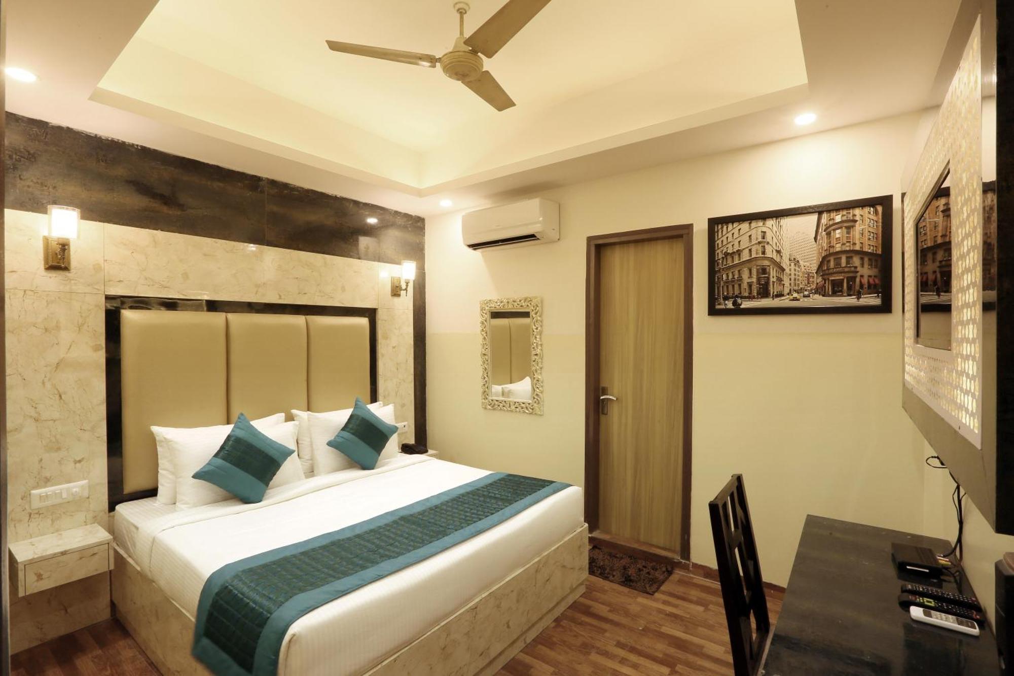 Plazzo Prime Plaza At Delhi Airport Bed & Breakfast New Delhi Exterior photo